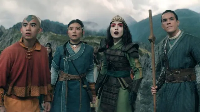 Season 2 still: Aang, Katara, Suki (Kyoshi Warrior makeup) and Sokka looking up in shock in the mountains