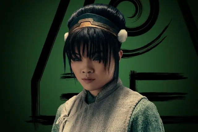 Season 2 character portrait: Miya Cech as Toph in front of the Earth Kingdom emblem